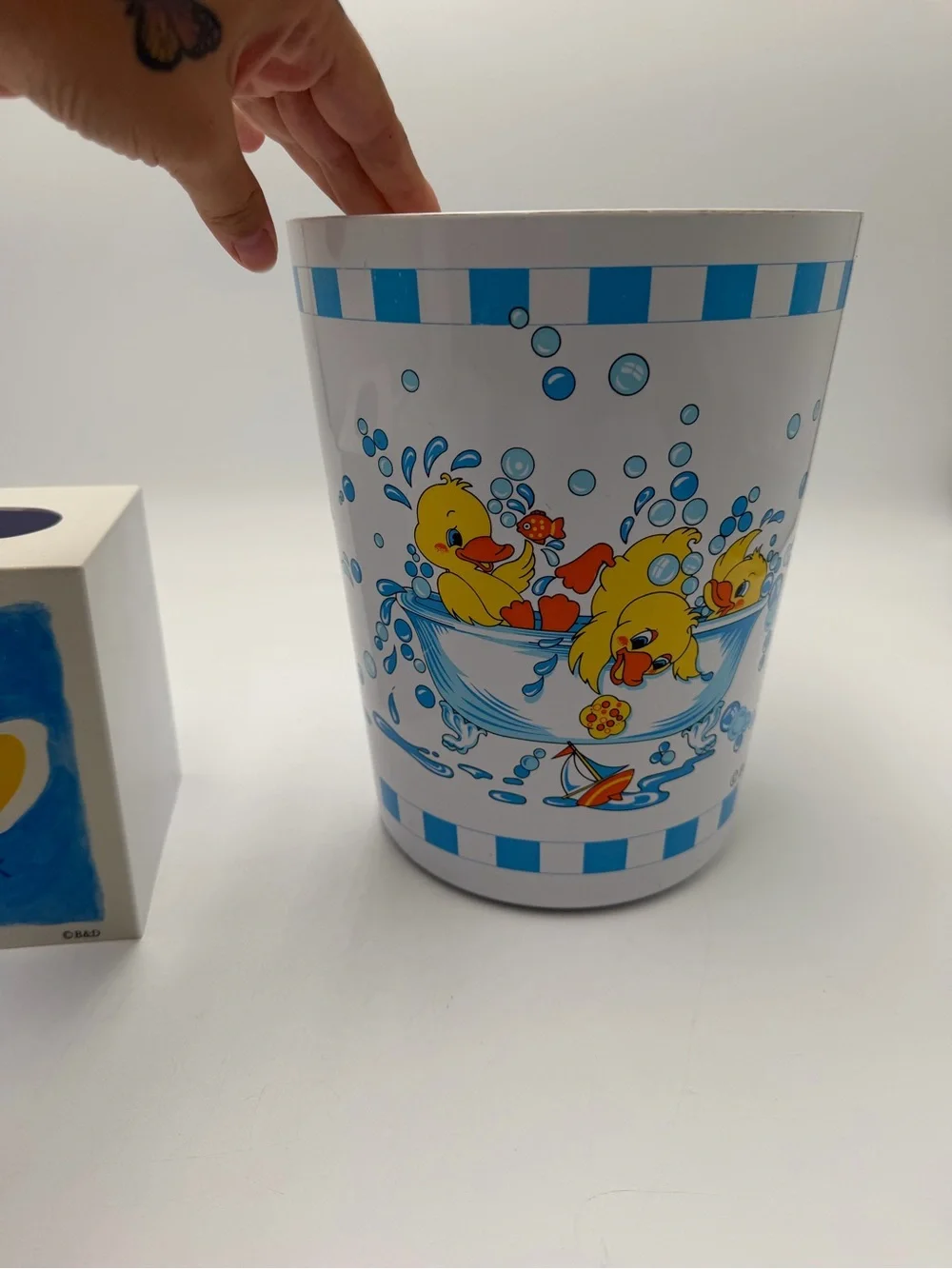 Vintage Duck Bathroom Decor Set Tissue Box Cover Wastebasket Trash Can Kids